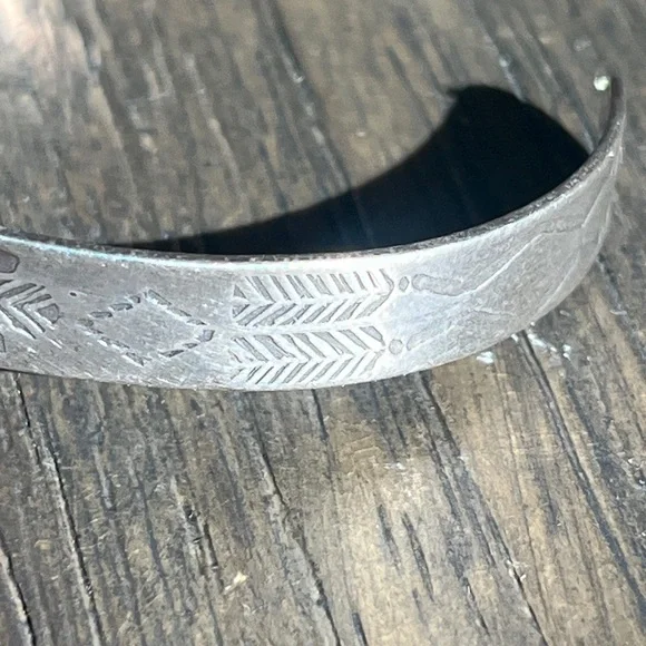 Vintage Navajo Thunderbird Totem Silver/Turquoise artist Signed Cuff Bracelet